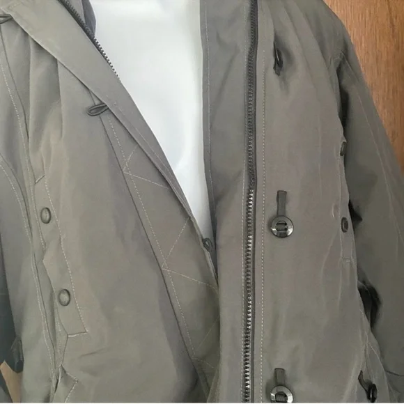 Canada Goose Winter Parka with Fur Trim - Picture 8 of 9